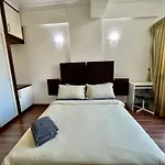 Casa Mutiara Apartments By Moonlight